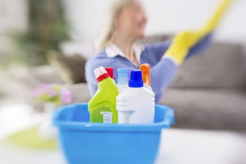 Experienced oven cleaner in London working in a modern kitchen