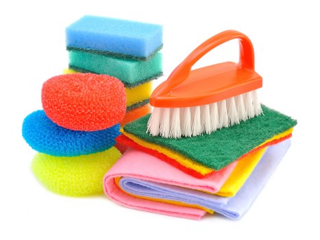 Deep cleaning a bathroom during end of tenancy cleaning in London